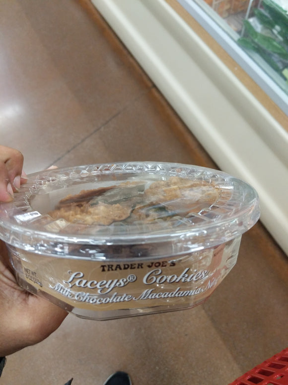 Trader Joe's Lacey's Milk Chocolate Macadamia Nut Cookies